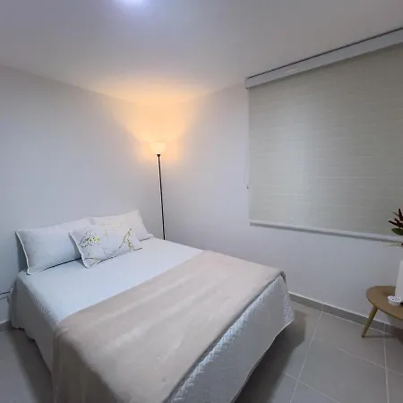 Cozy And Close To The Airport * Cartagena