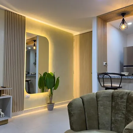 Cozy And Close To The Airport Apartamento Cartagena